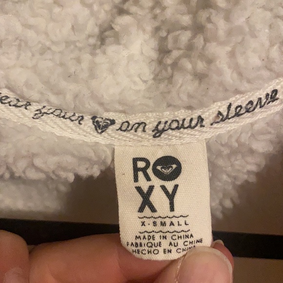 Rosy XS fuzzy coat - Picture 4 of 7